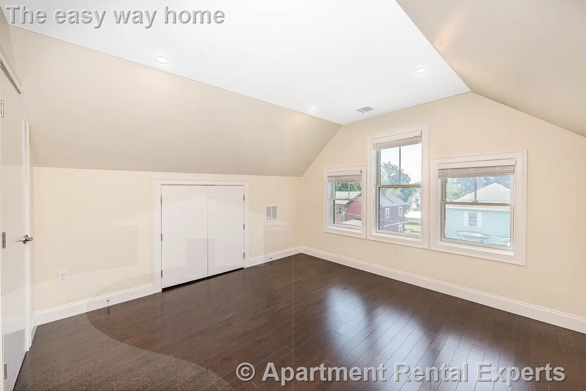 6 bed, 4+ bath apartment for rent at 120 Jerome St, West Medford — photo 25 of 28