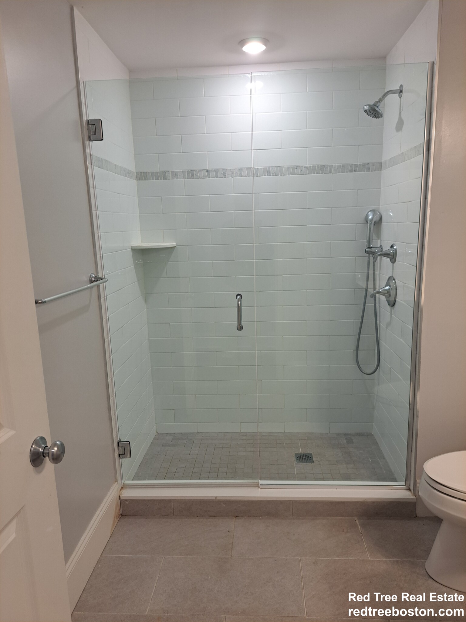 4 bed, 2 bath apartment for rent at 120 Kenrick St Unit 1, Brighton — photo 9 of 21