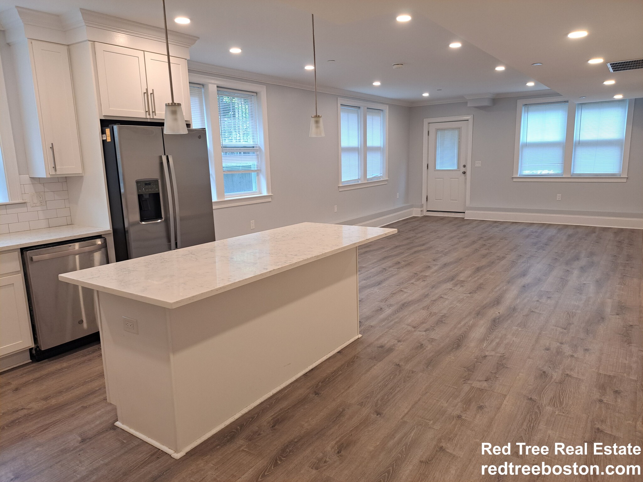 4 bed, 2 bath apartment for rent at 120 Kenrick St Unit 1, Brighton — photo 2 of 21