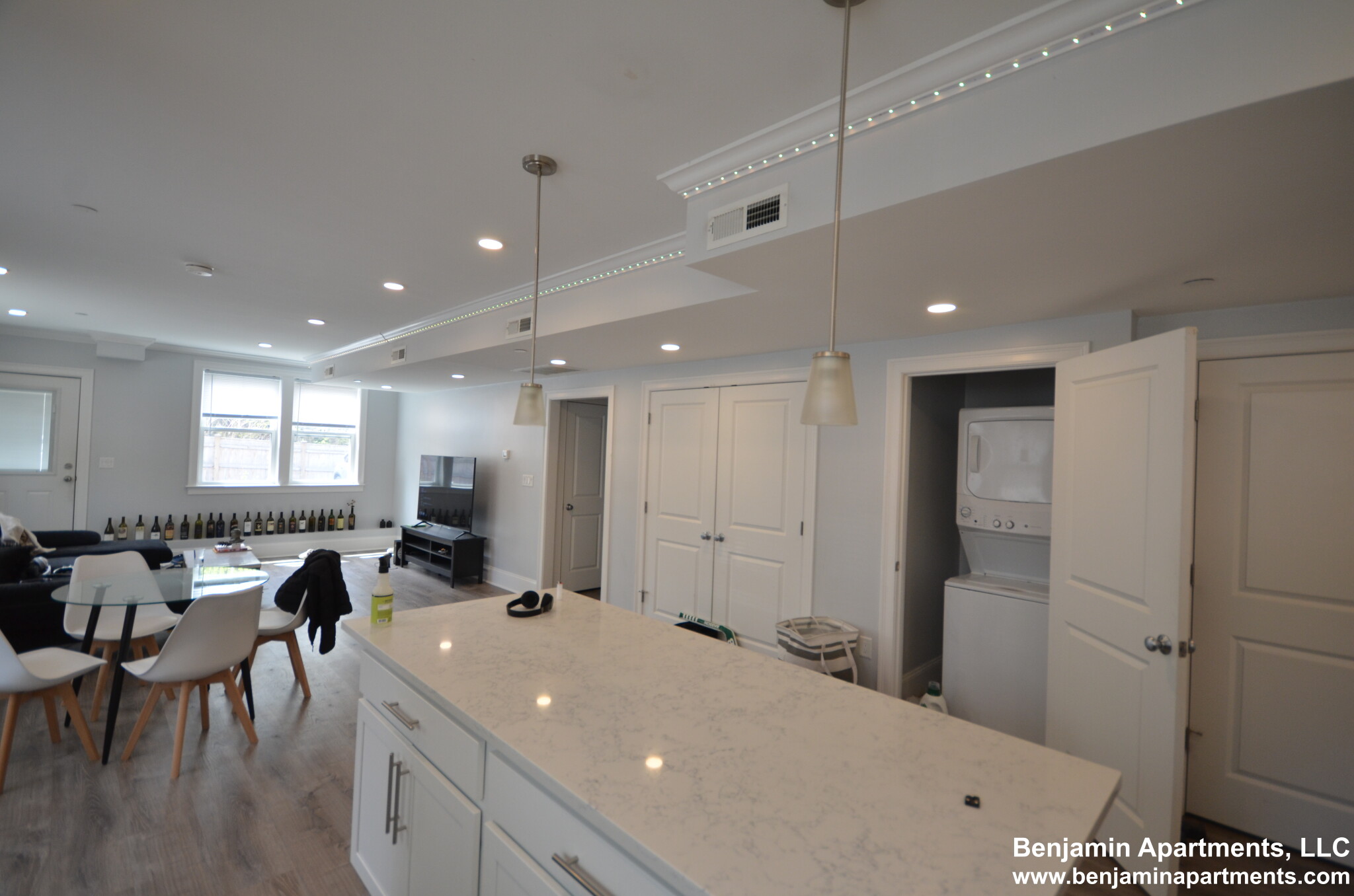4 bed, 2 bath apartment for rent at 120 Kenrick St Unit 1F, Oak Square — photo 3 of 35