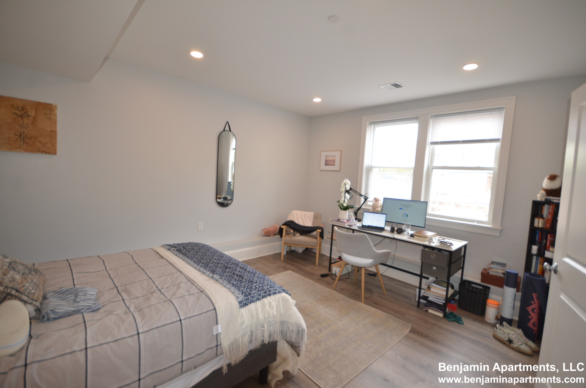 4 bed, 2 bath apartment for rent at 120 Kenrick St Unit 1F, Oak Square — photo 11 of 35