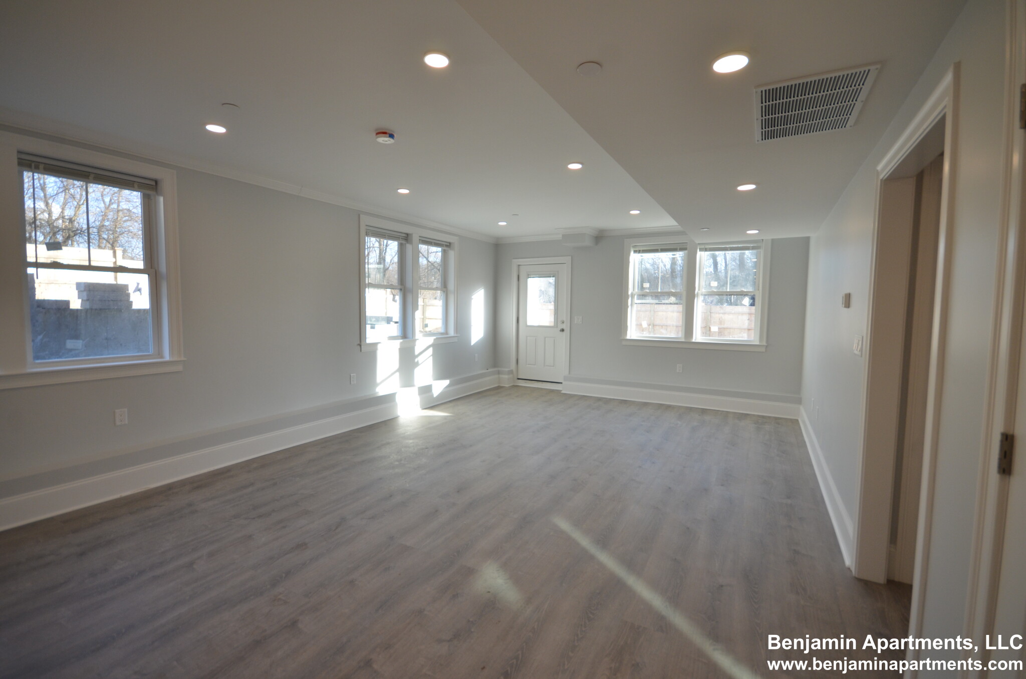 4 bed, 2 bath apartment for rent at 120 Kenrick St Unit 1F, Oak Square — photo 21 of 35