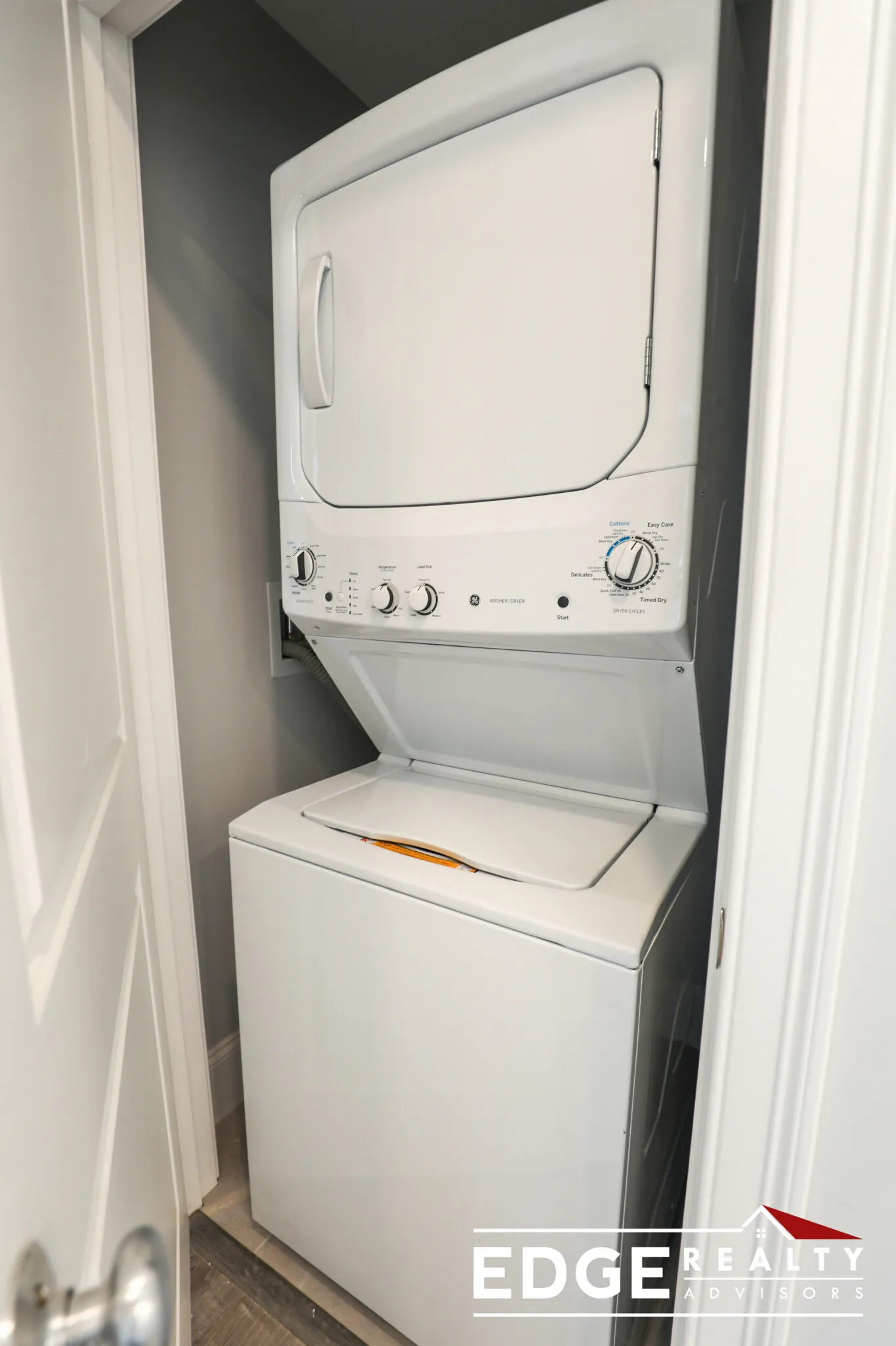 4 bed, 2 bath apartment for rent at 120 Kenrick St Unit 5, Oak Square — photo 5 of 10