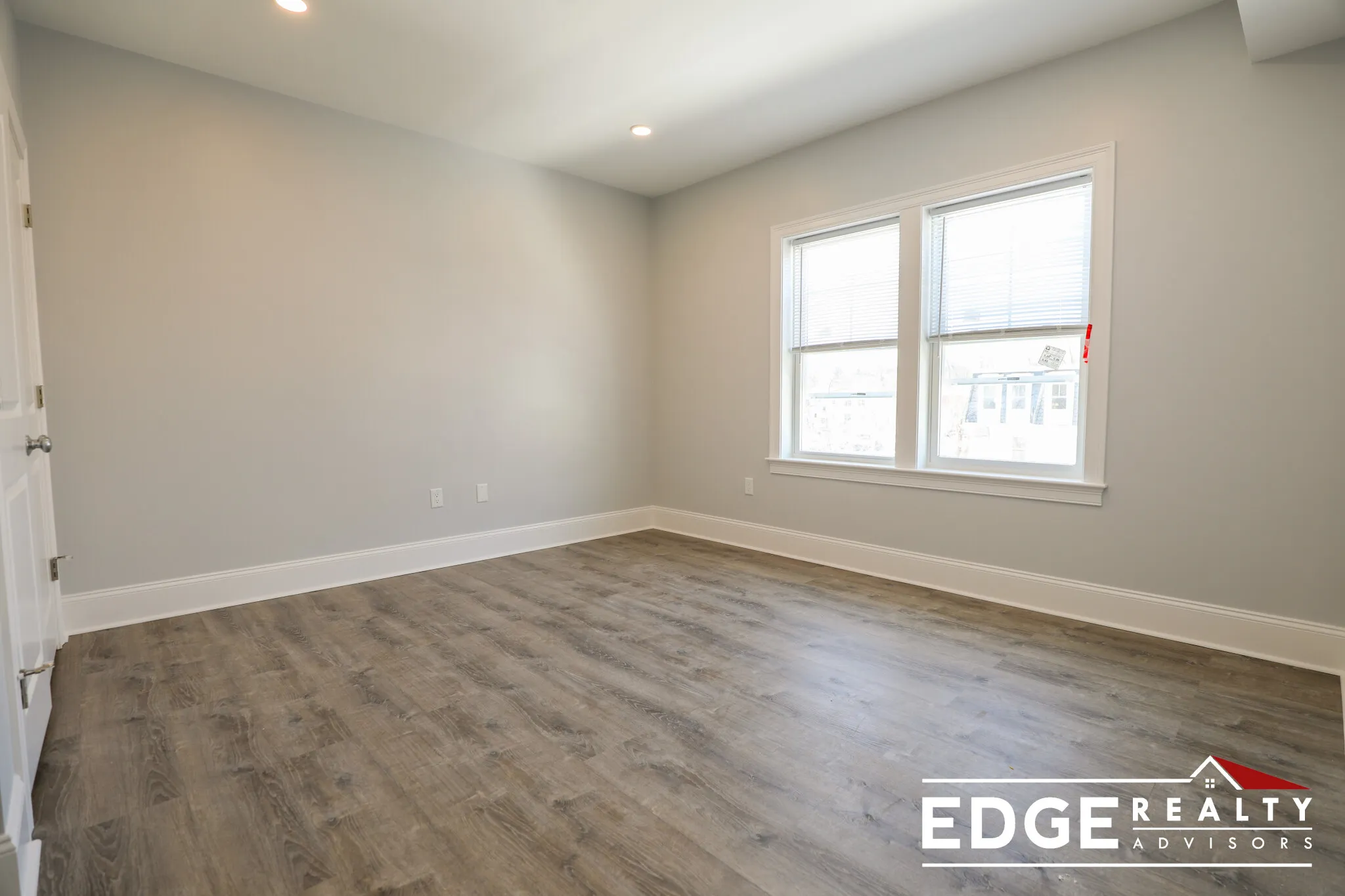 4 bed, 2 bath apartment for rent at 120 Kenrick St Unit 5, Oak Square — photo 10 of 10