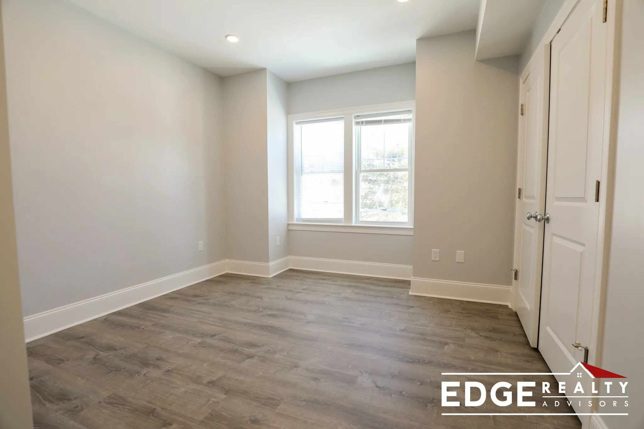4 bed, 2 bath apartment for rent at 120 Kenrick St Unit 5, Oak Square — photo 7 of 10