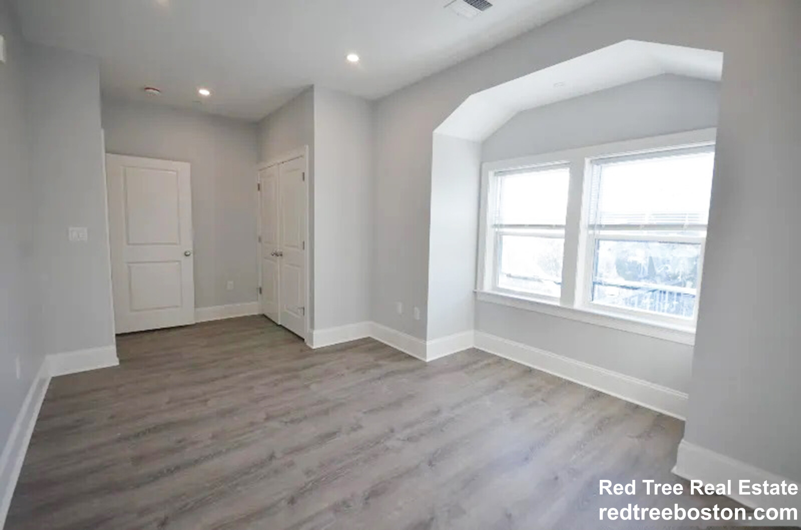 4 bed, 2 bath apartment for rent at 120 Kenrick St Unit 6, Brighton — photo 6 of 21