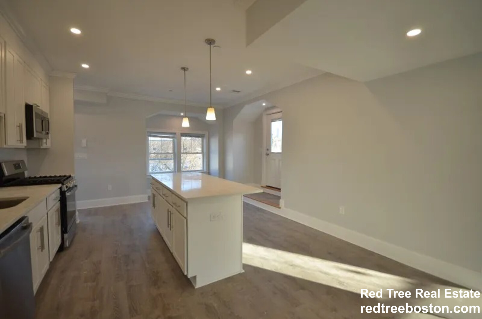 4 bed, 2 bath apartment for rent at 120 Kenrick St Unit 6, Brighton — photo 5 of 21