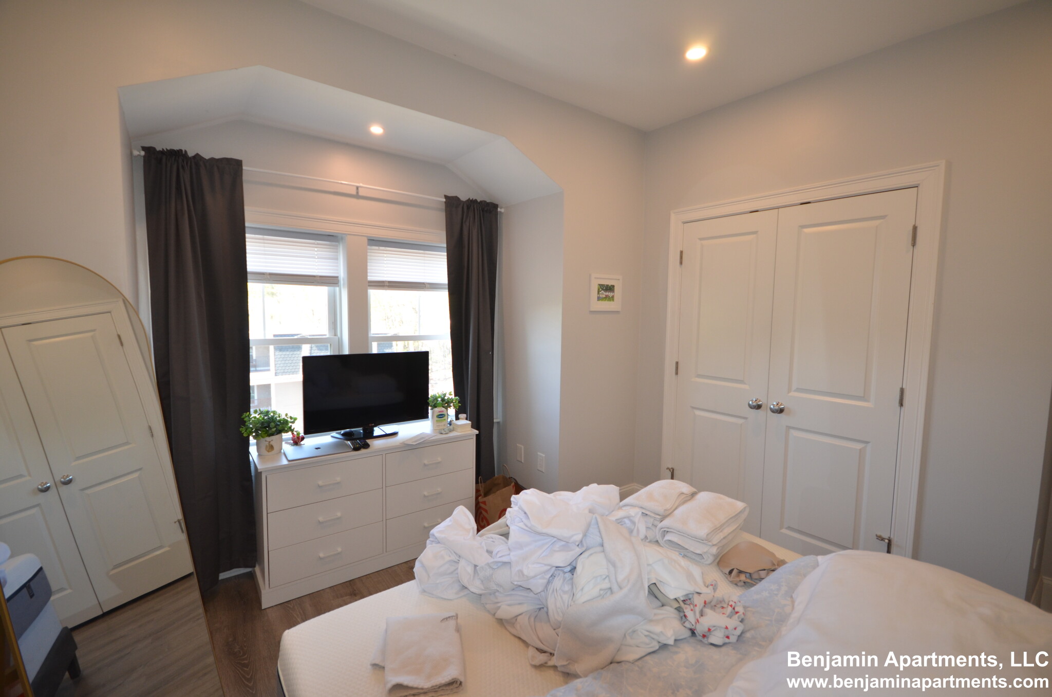 4 bed, 2 bath apartment for rent at 120 Kenrick St Unit 6D, Oak Square — photo 21 of 24