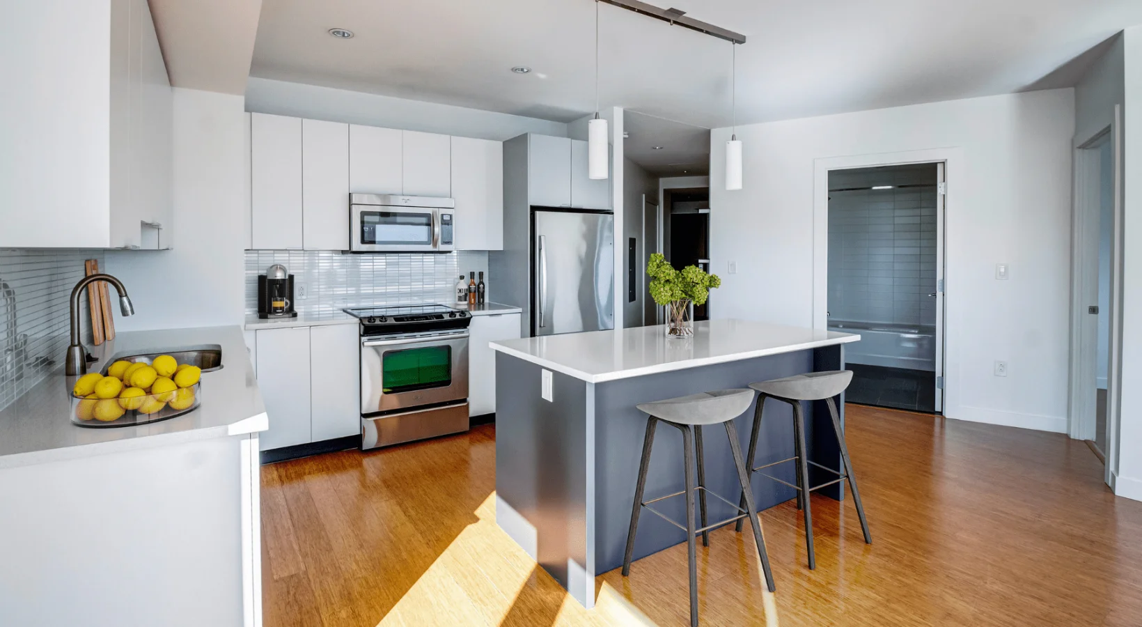 1 bed, 1 bath apartment for rent at 120 Kingston St Unit 0606, Chinatown — photo 3 of 19