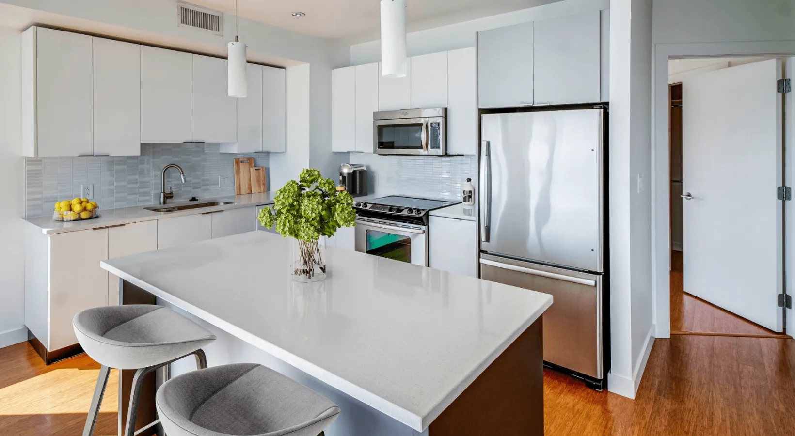 2 bed, 2 bath apartment for rent at 120 Kingston St Unit 2205, Chinatown — photo 5 of 19