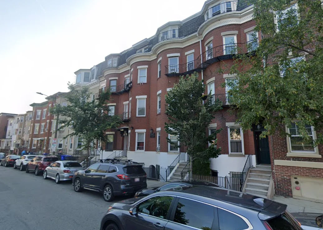 1 bed, 1 bath apartment for rent at 120 London St Unit 3, East Boston — photo 9 of 10