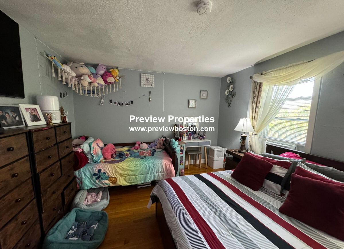 1 bed, 1 bath apartment for rent at 120 London St Unit 4P, East Boston — photo 10 of 11