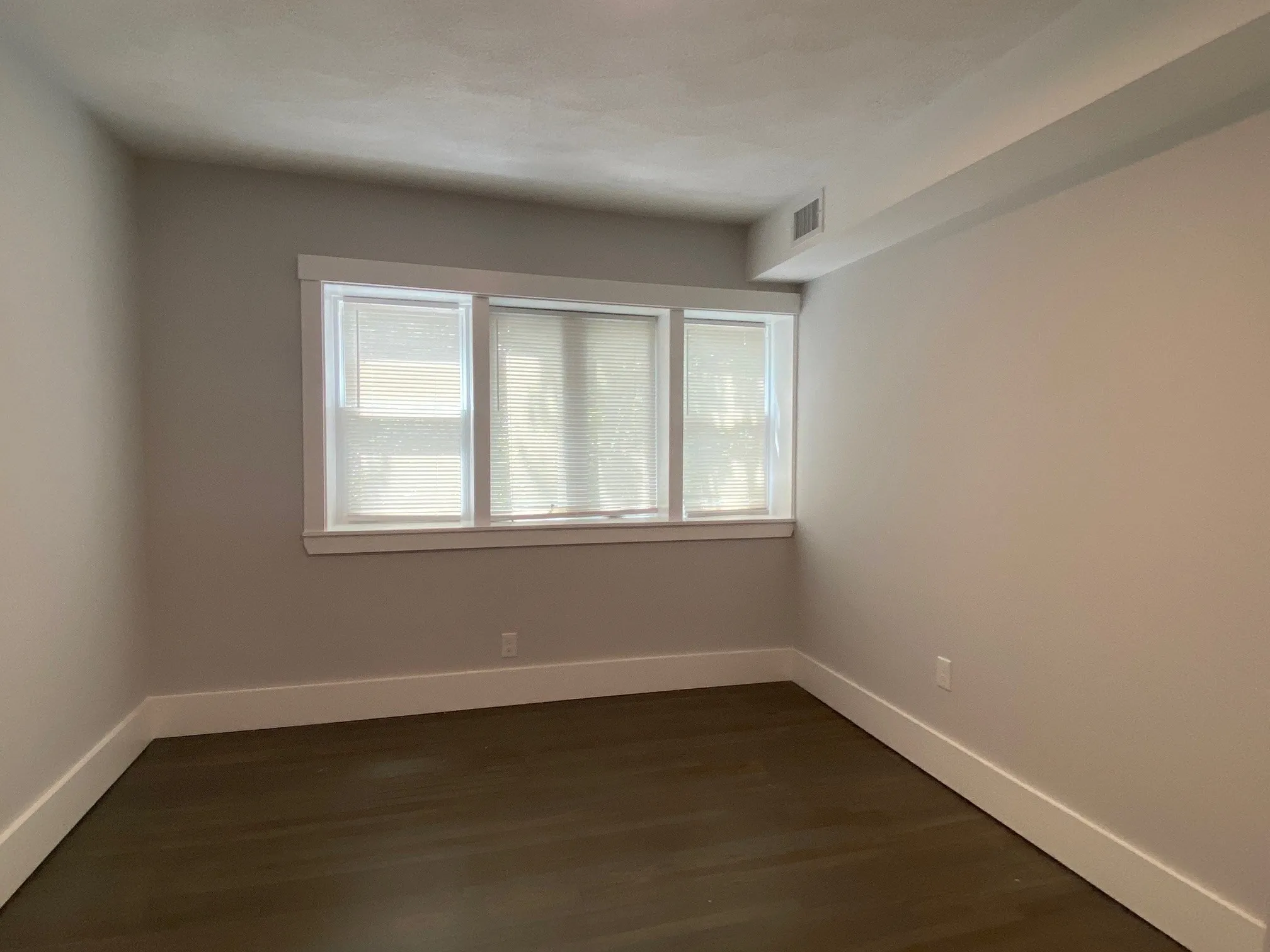 4 bed, 1 bath apartment for rent at 120 Marginal St Unit 3, East Boston — photo 17 of 20
