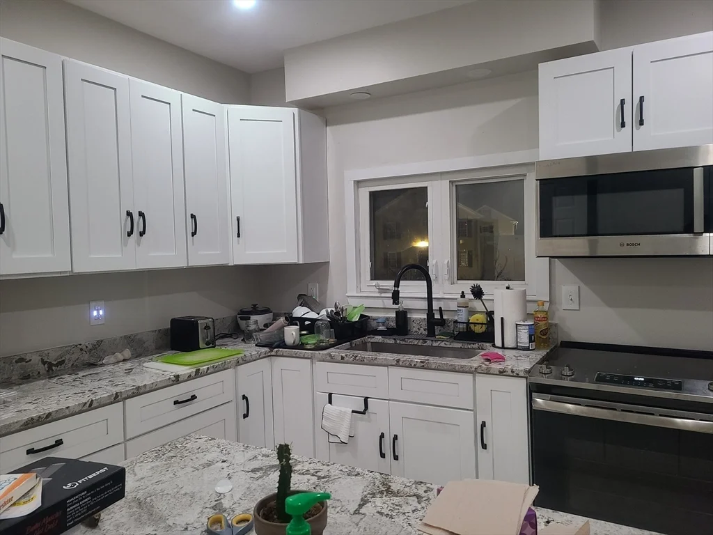 3 bed, 2 bath apartment for rent at 120 Mill St Unit 1, Worcester — photo 2 of 8