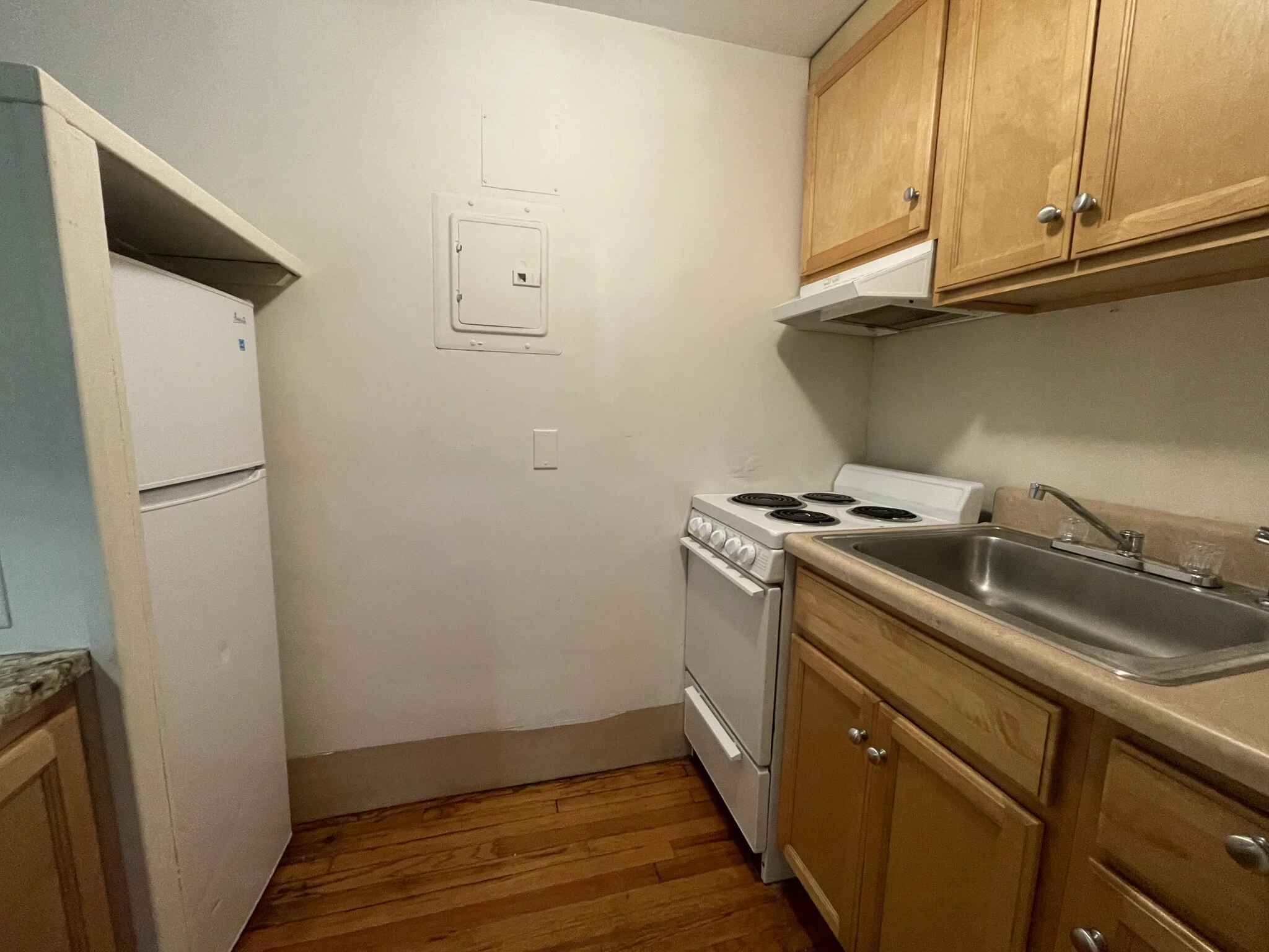 1 bed, 1 bath apartment for rent at 120 North Ave Unit 1, Abington — photo 3 of 9