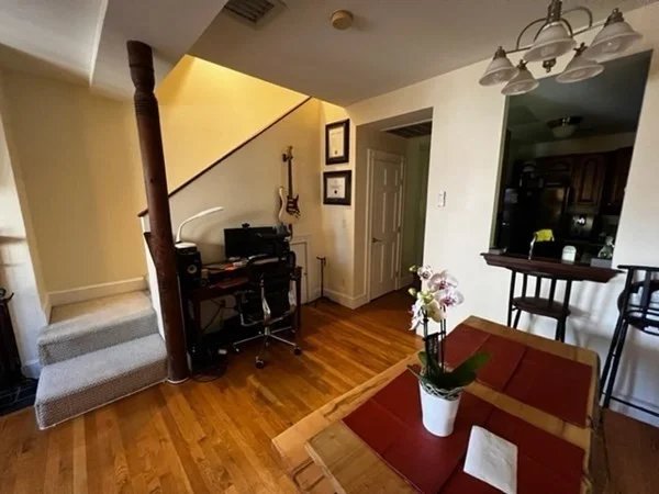 1 bed, 1 bath apartment for rent at 120 Norway St Unit 16, Fenway