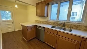 2 bed, 1 bath apartment for rent at 120 Park St Unit 120, Stoneham — photo 2 of 9