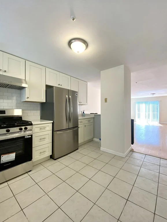 2 bed, 1 bath apartment for rent at 120 Portland St Unit 2, Haverhill — photo 3 of 13