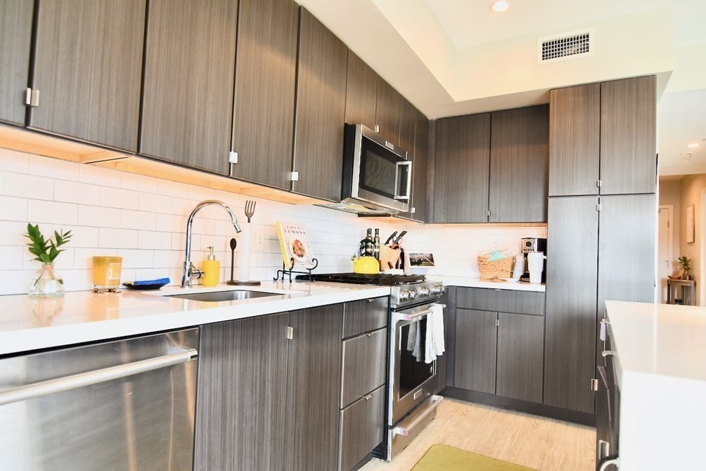 2 bed, 2 bath apartment for rent at 120 Savin Hill Ave Unit 202, Dorchester — photo 21 of 41