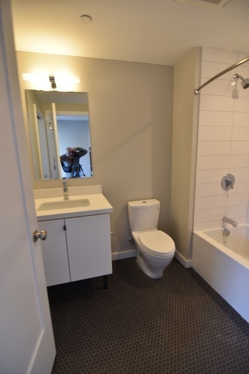 2 bed, 1 bath apartment for rent at 120 Savin Hill Ave Unit 303, Dorchester — photo 12 of 41