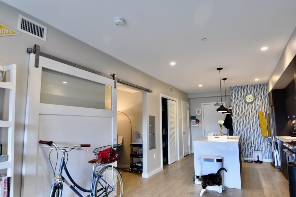 2 bed, 1 bath apartment for rent at 120 Savin Hill Ave Unit 303, Dorchester — photo 25 of 41