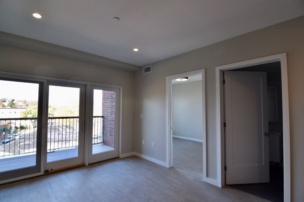 2 bed, 1 bath apartment for rent at 120 Savin Hill Ave Unit 303, Dorchester — photo 10 of 41
