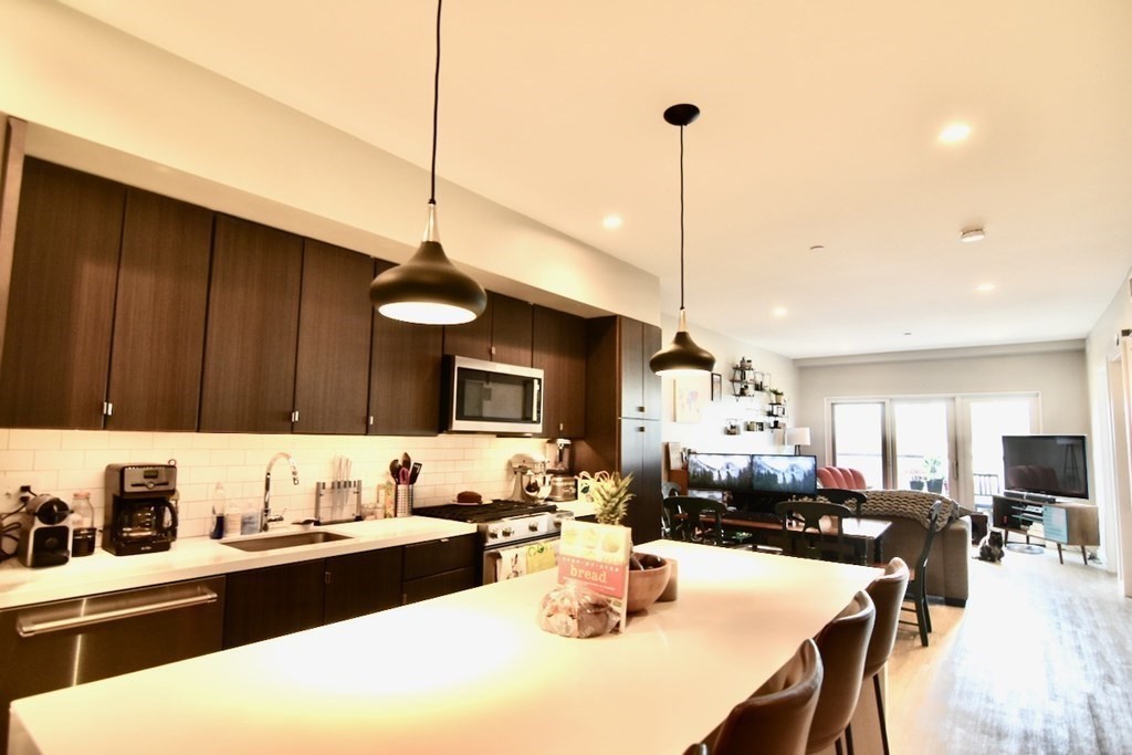 2 bed, 1 bath apartment for rent at 120 Savin Hill Ave Unit 303, Dorchester — photo 2 of 41