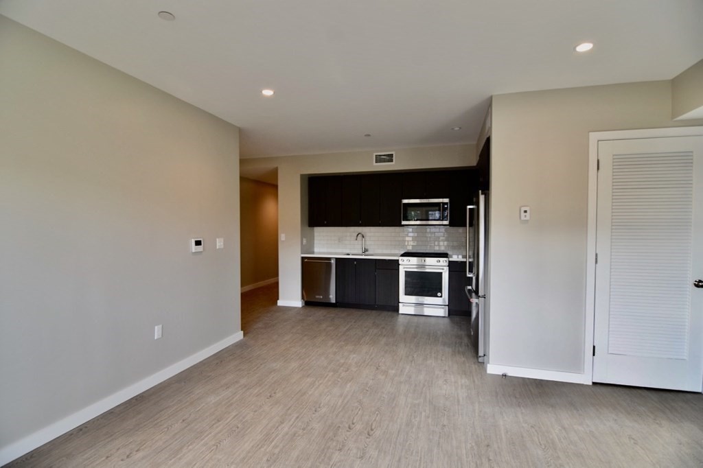 2 bed, 1 bath apartment for rent at 120 Savin Hill Ave Unit 306, Dorchester — photo 2 of 23
