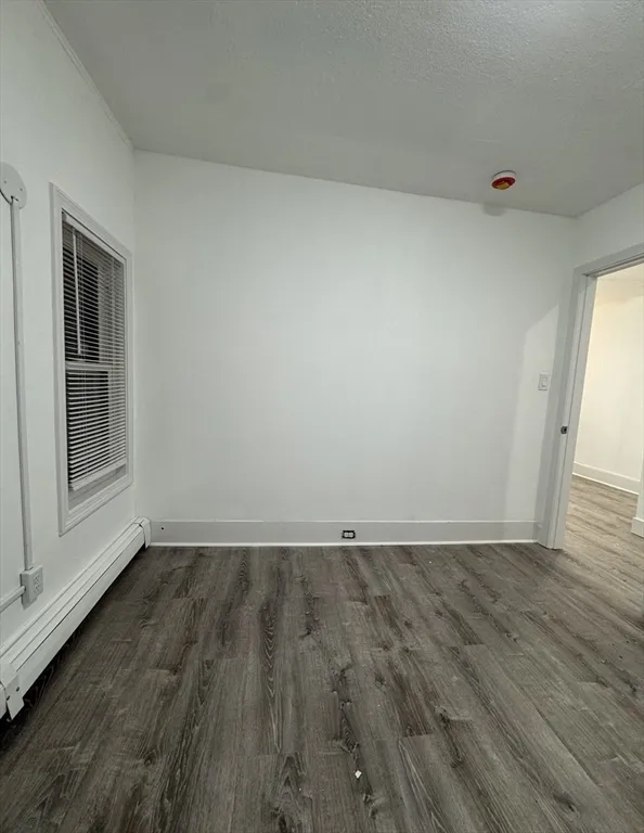 2 bed, 1 bath apartment for rent at 120 Sea St Unit A, Barnstable — photo 2 of 6