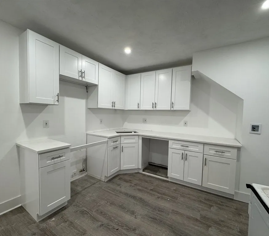 2 bed, 1 bath apartment for rent at 120 Sea St Unit A, Barnstable — photo 1 of 6