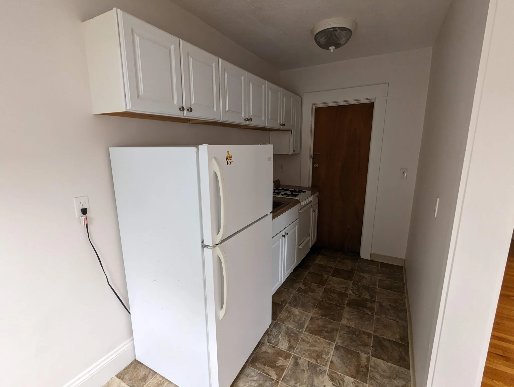 1 bed, 1 bath apartment for rent at 120 Summer St Unit 1, Malden — photo 8 of 23