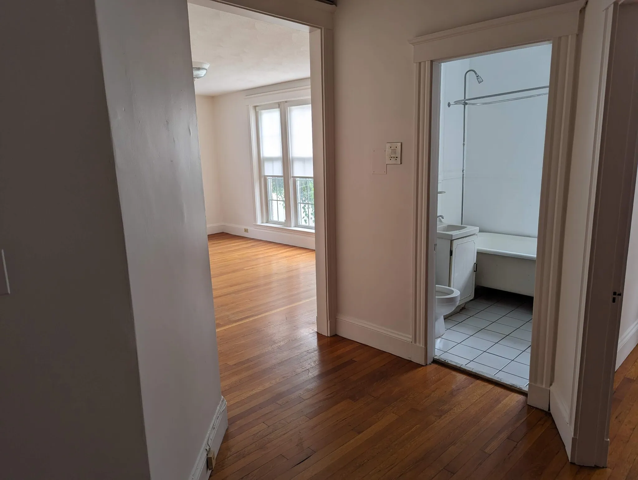 1 bed, 1 bath apartment for rent at 120 Summer St Unit 1, Malden — photo 7 of 23
