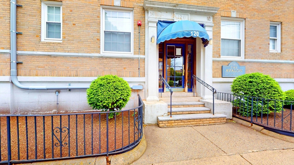 1 bed, 1 bath apartment for rent at 120 Summer St Unit 11, Malden — photo 12 of 16