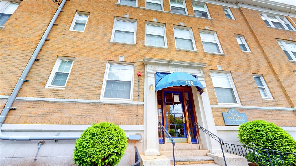1 bed, 1 bath apartment for rent at 120 Summer St Unit 11, Malden — photo 13 of 16