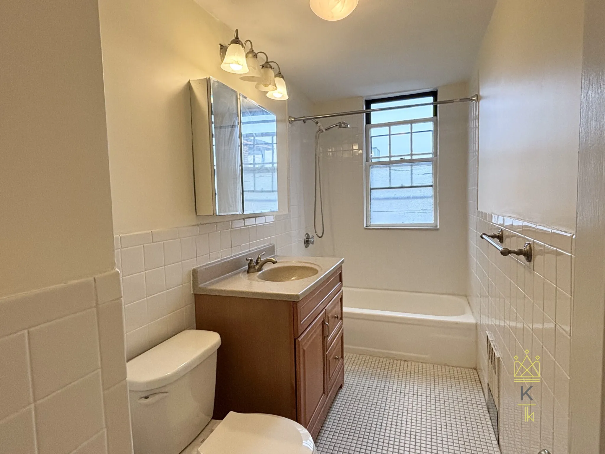 2 bed, 1 bath apartment for rent at 120 Sutherland Rd Unit 11, Brighton — photo 9 of 12