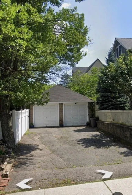 Studio bed apartment for rent at 120 Walden Unit PARKING, Neighborhood Nine