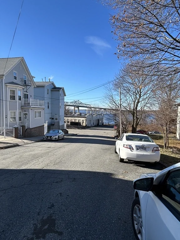 2 bed, 1 bath apartment for rent at 120 Walnut St Unit 1, Fall River — photo 10 of 10