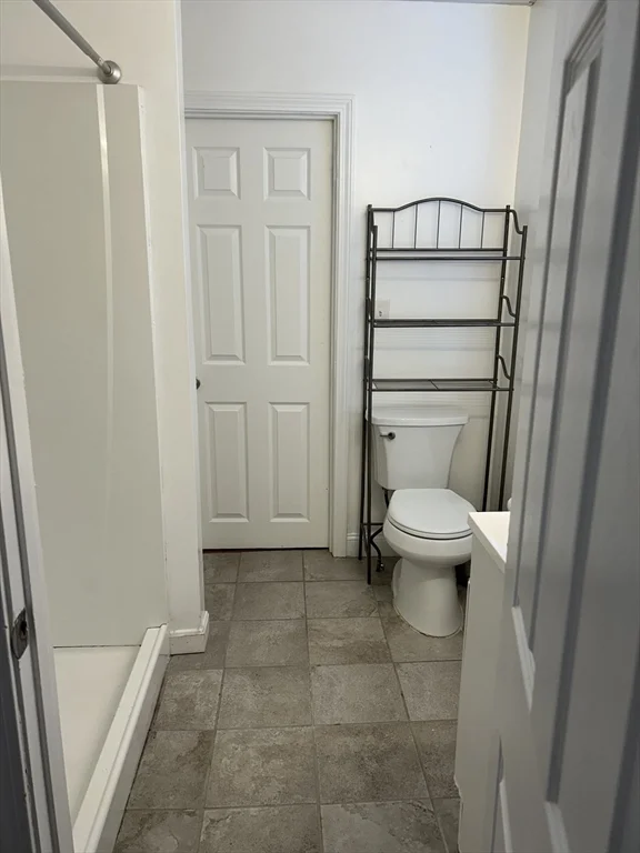2 bed, 1 bath apartment for rent at 120 Walnut St Unit 1, Fall River — photo 7 of 10