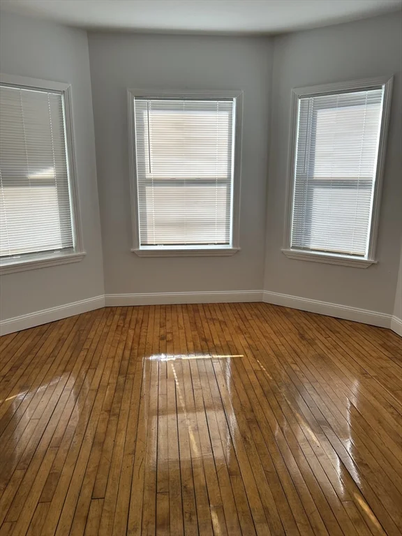 2 bed, 1 bath apartment for rent at 120 Walnut St Unit 1, Fall River — photo 1 of 10