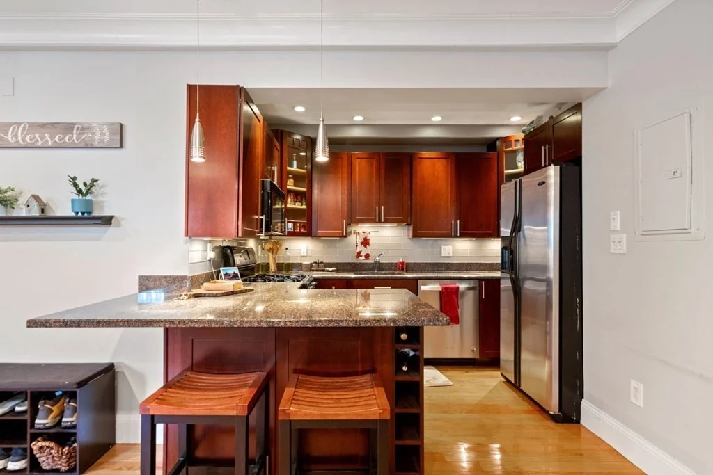 1 bed, 1 bath apartment for rent at 120 West 7th Unit 100, South Boston — photo 1 of 19