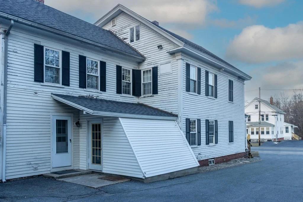 3 bed, 1 bath apartment for rent at 120 Worcester St Unit 1, West Boylston — photo 2 of 27