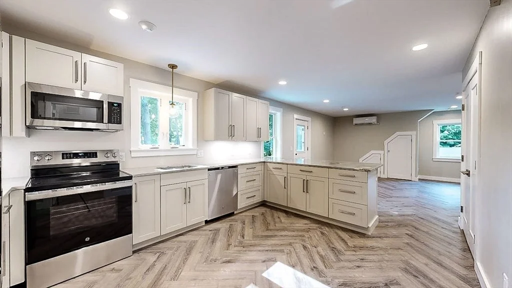 1 bed, 1 bath apartment for rent at 120 Worcester Unit 3, West Boylston — photo 8 of 32