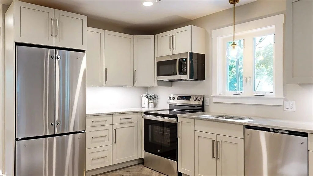 1 bed, 1 bath apartment for rent at 120 Worcester Unit 3, West Boylston — photo 5 of 32