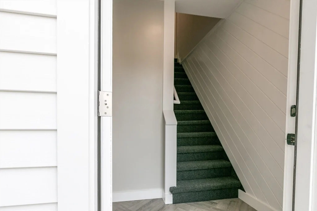 1 bed, 1 bath apartment for rent at 120 Worcester Unit 3, West Boylston — photo 3 of 32