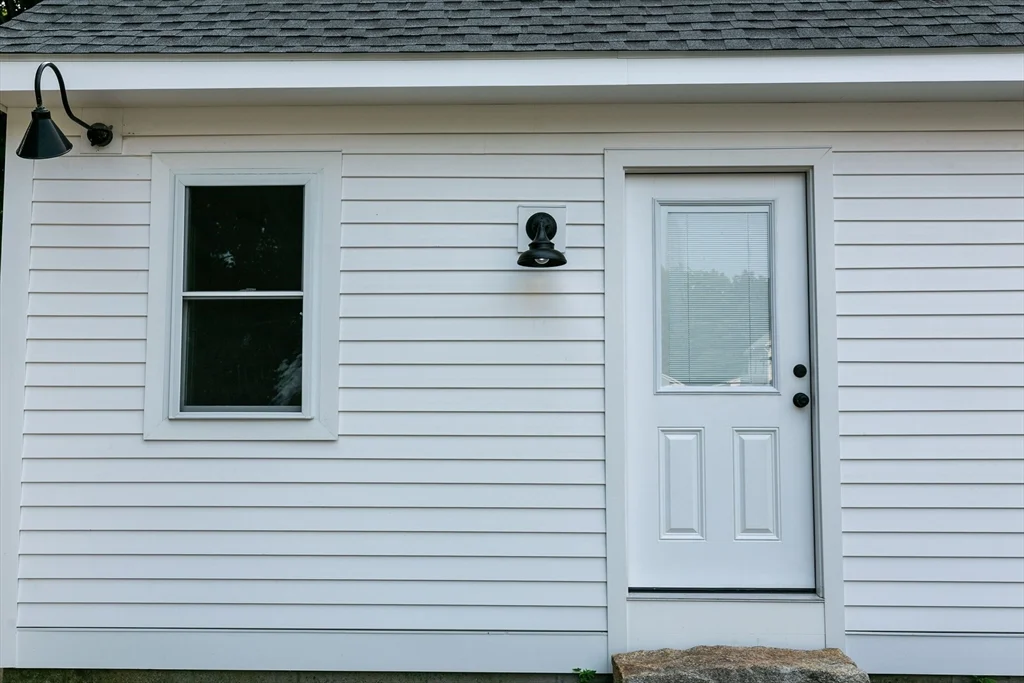 1 bed, 1 bath apartment for rent at 120 Worcester Unit 3, West Boylston — photo 2 of 32