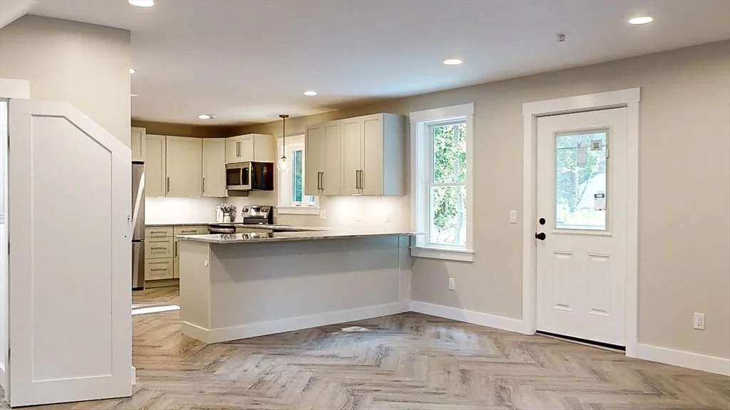 1 bed, 1 bath apartment for rent at 120 Worcester Unit 3, West Boylston — photo 10 of 32
