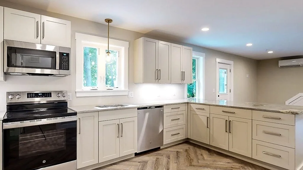 1 bed, 1 bath apartment for rent at 120 Worcester Unit 3, West Boylston — photo 6 of 32