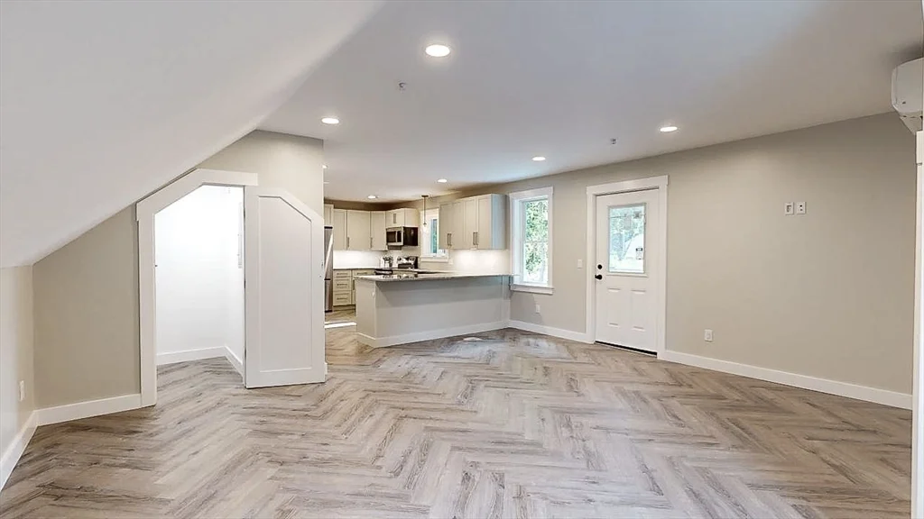 1 bed, 1 bath apartment for rent at 120 Worcester Unit 3, West Boylston — photo 23 of 32