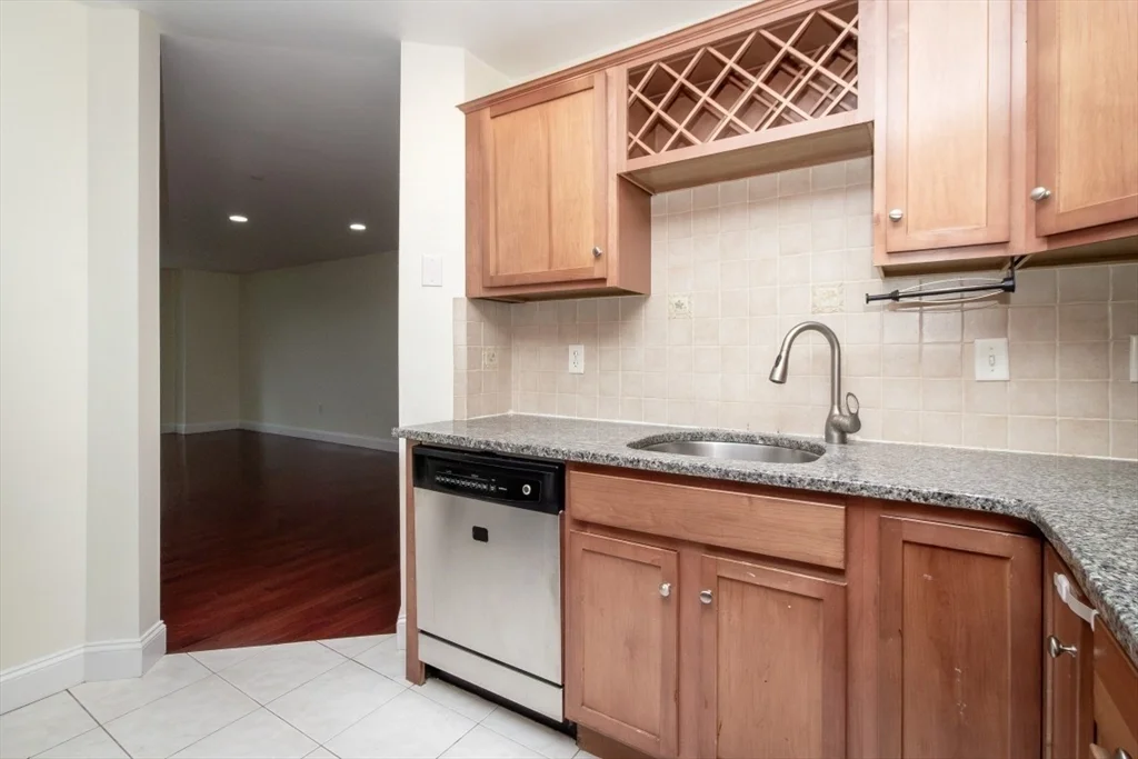 2 bed, 2 bath apartment for rent at 120 Wyllis Ave Unit 319, Everett — photo 10 of 16