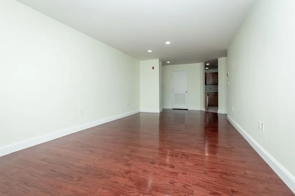 2 bed, 2 bath apartment for rent at 120 Wyllis Ave Unit 319, Everett — photo 12 of 16